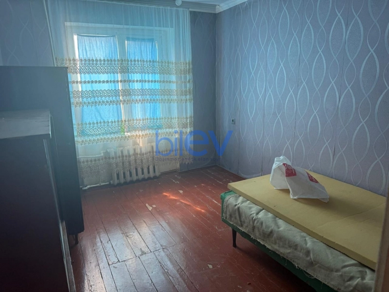 Aylıq Kirayə 4 otaqlı Köhnə Tikili bina evi  90m², Bakı