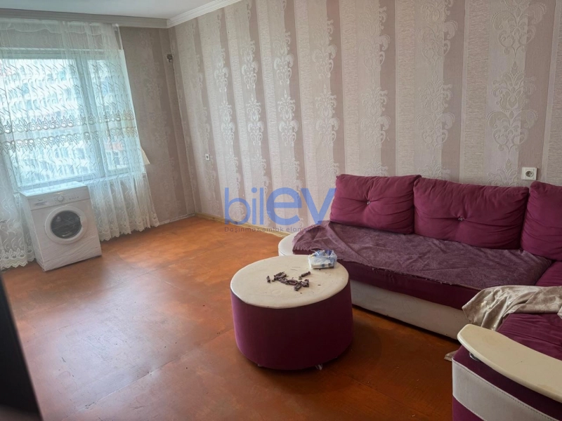 Aylıq Kirayə 4 otaqlı Köhnə Tikili bina evi  90m², Bakı