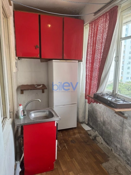 Aylıq Kirayə 4 otaqlı Köhnə Tikili bina evi  90m², Bakı