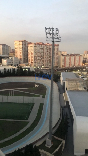 Aylıq Kirayə 4 otaqlı Yeni Tikili bina evi  140m², Bakı