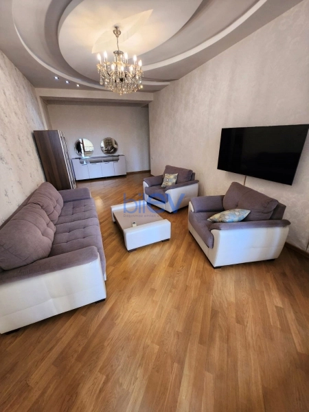 Aylıq Kirayə 2 otaqlı Yeni Tikili bina evi  110m², Bakı