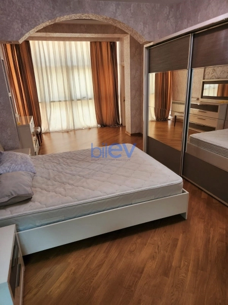 Aylıq Kirayə 2 otaqlı Yeni Tikili bina evi  110m², Bakı