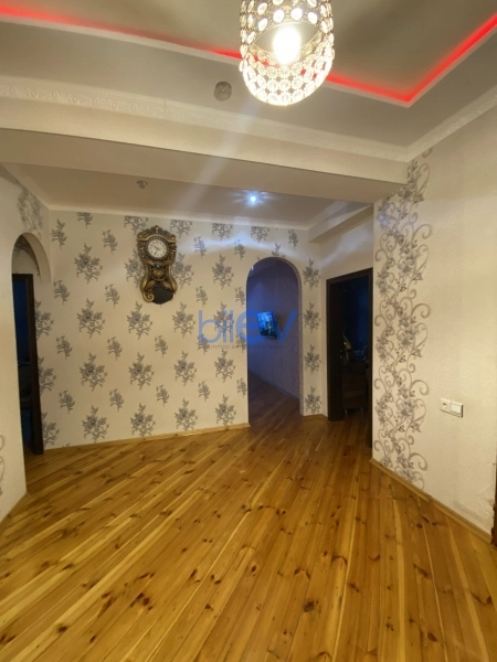 Aylıq Kirayə 3 otaqlı Yeni Tikili bina evi  120m², Bakı