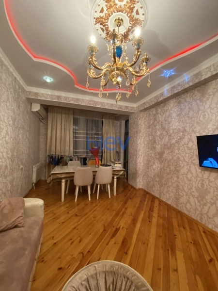 Aylıq Kirayə 3 otaqlı Yeni Tikili bina evi  120m², Bakı