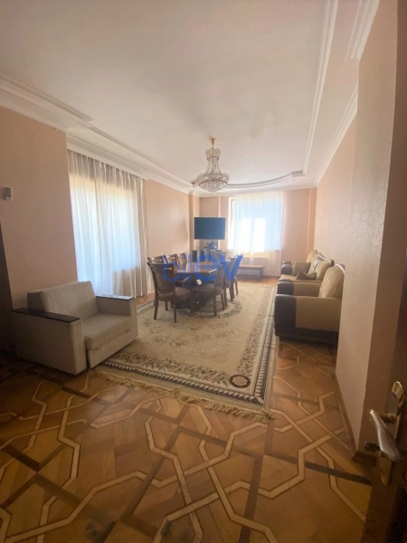 Aylıq Kirayə 3 otaqlı Yeni Tikili bina evi  130m², Bakı
