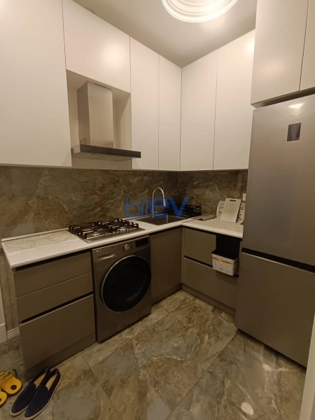 Aylıq Kirayə 3 otaqlı Yeni Tikili bina evi  60m², Bakı