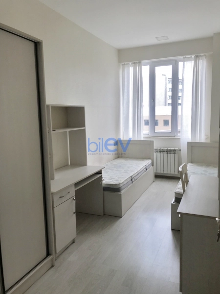 Aylıq Kirayə 3 otaqlı Yeni Tikili bina evi  90m², Bakı