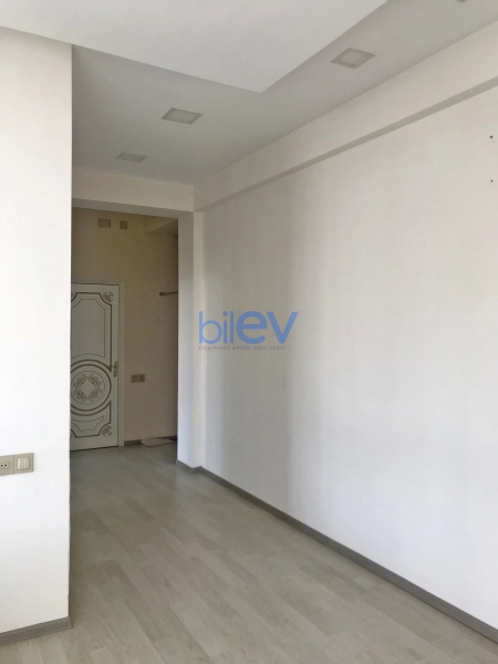 Aylıq Kirayə 3 otaqlı Yeni Tikili bina evi  90m², Bakı