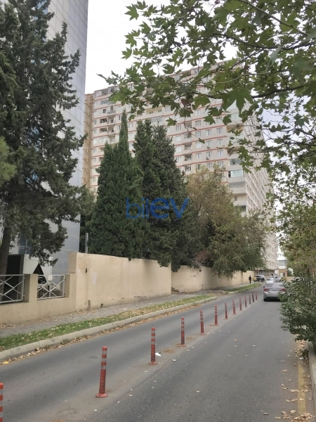 Aylıq Kirayə 3 otaqlı Yeni Tikili bina evi  90m², Bakı