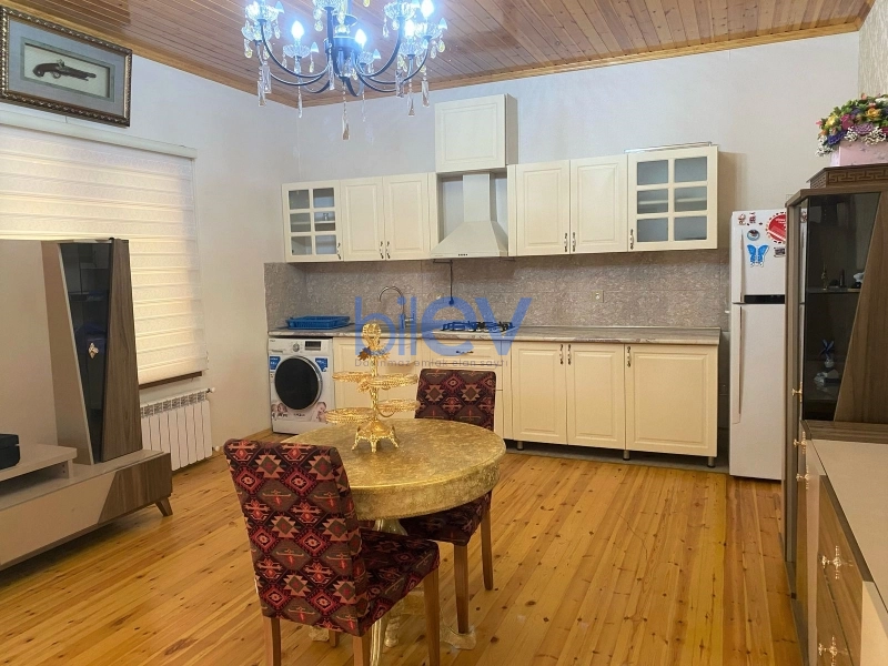 Aylıq Kirayə 5 otaqlı Bağ evi  352m², Bakı