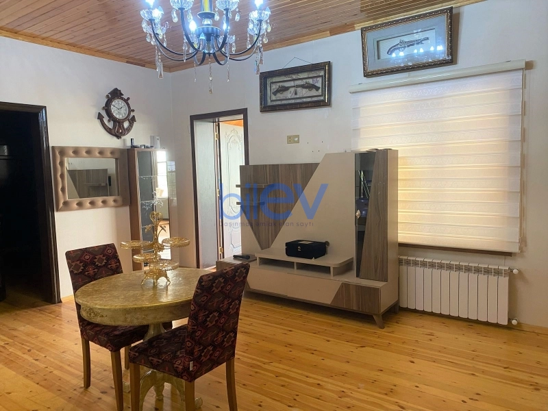 Aylıq Kirayə 5 otaqlı Bağ evi  352m², Bakı