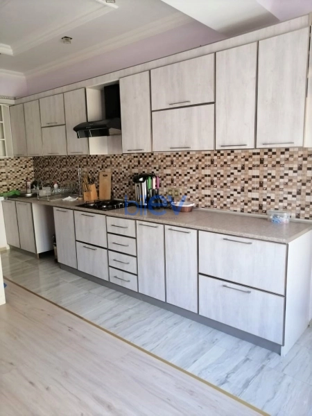 Aylıq Kirayə 2 otaqlı Yeni Tikili bina evi  90m², Bakı