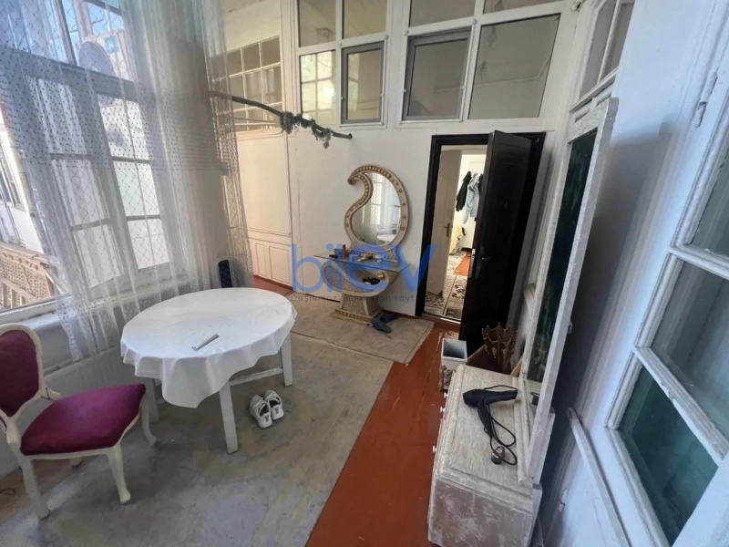 Satış 2 otaqlı Köhnə Tikili bina evi  36m², Bakı