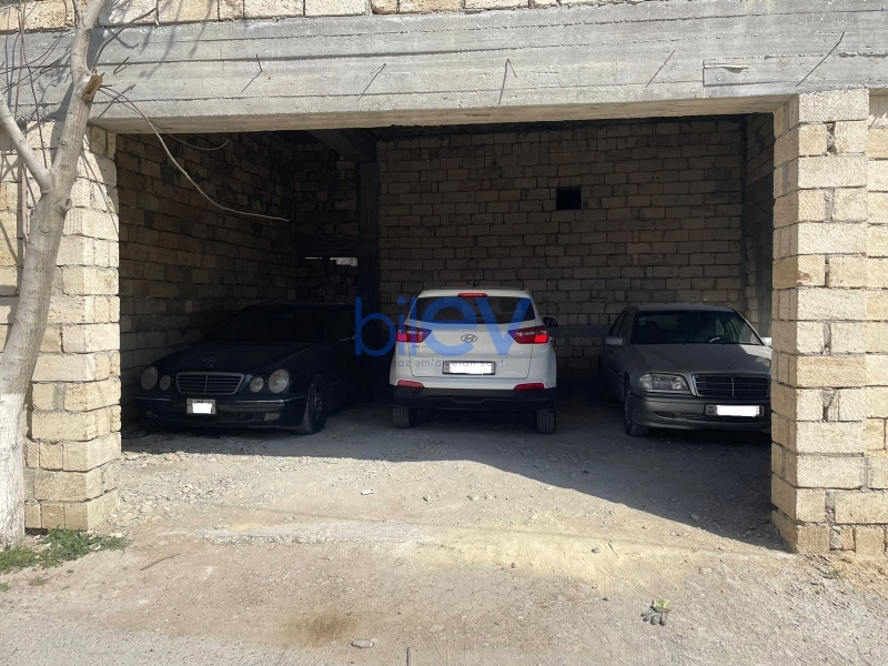 Satış 14 otaqlı Həyət evi  400m², Bakı