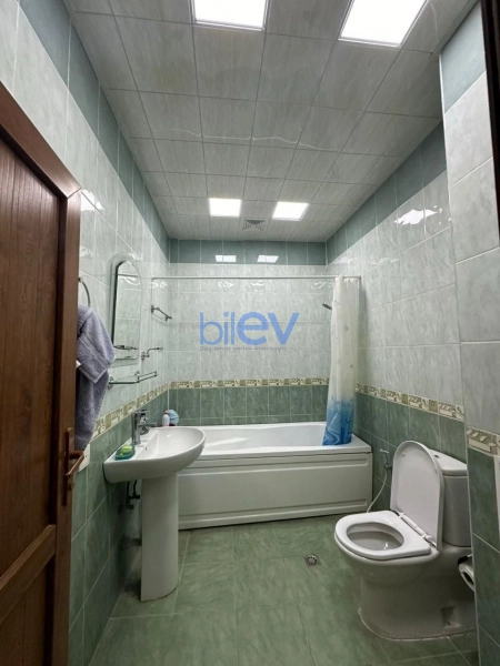 Aylıq Kirayə 2 otaqlı Köhnə Tikili bina evi  52m², Bakı