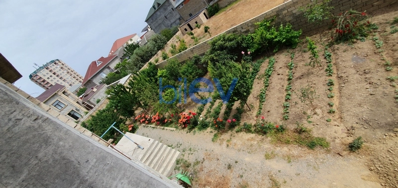 Satış 14 otaqlı Həyət evi  400m², Bakı