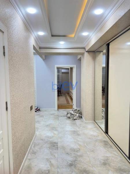 Aylıq Kirayə 2 otaqlı Yeni Tikili bina evi  78m², Bakı