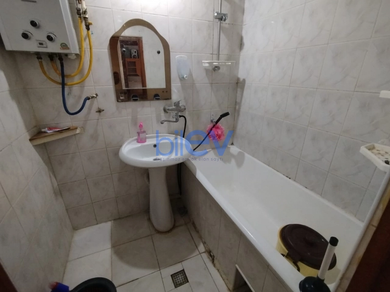 Aylıq Kirayə 3 otaqlı Köhnə Tikili bina evi  75m², Bakı