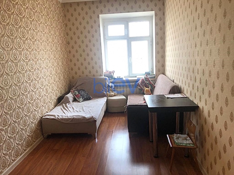 Aylıq Kirayə 2 otaqlı Köhnə Tikili bina evi  60m², Bakı