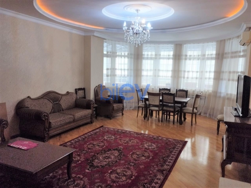 Aylıq Kirayə 3 otaqlı Yeni Tikili bina evi  160m², Bakı