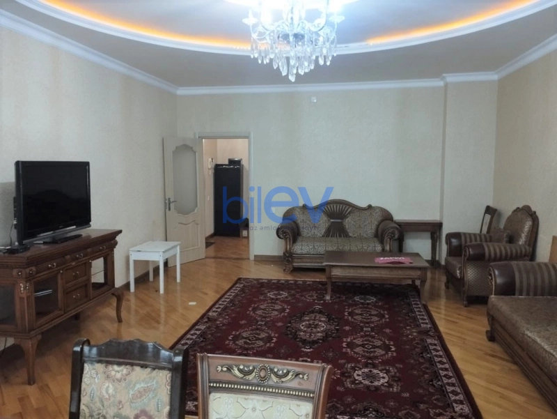 Aylıq Kirayə 3 otaqlı Yeni Tikili bina evi  160m², Bakı