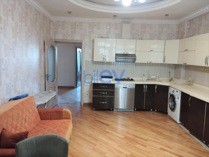Aylıq Kirayə 3 otaqlı Yeni Tikili bina evi  160m², Bakı