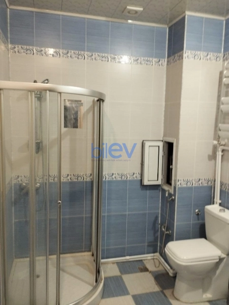Aylıq Kirayə 3 otaqlı Yeni Tikili bina evi  160m², Bakı