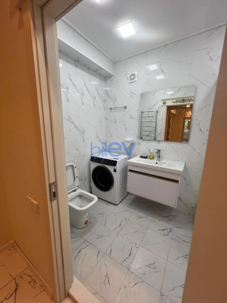 Aylıq Kirayə 2 otaqlı Yeni Tikili bina evi  66m², Bakı