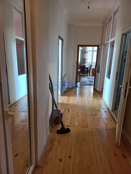 Aylıq Kirayə 2 otaqlı Yeni Tikili bina evi  90m², Bakı