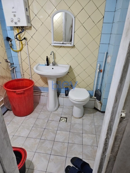 Satış 3 otaqlı Köhnə Tikili bina evi  47m², Bakı
