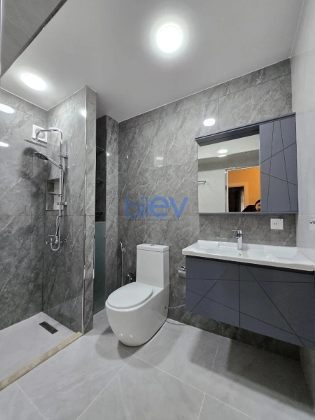 Aylıq Kirayə 4 otaqlı Köhnə Tikili bina evi  100m², Bakı