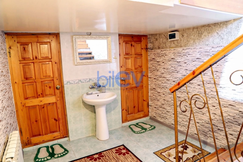 Satış 5 otaqlı Həyət evi  180m², Bakı