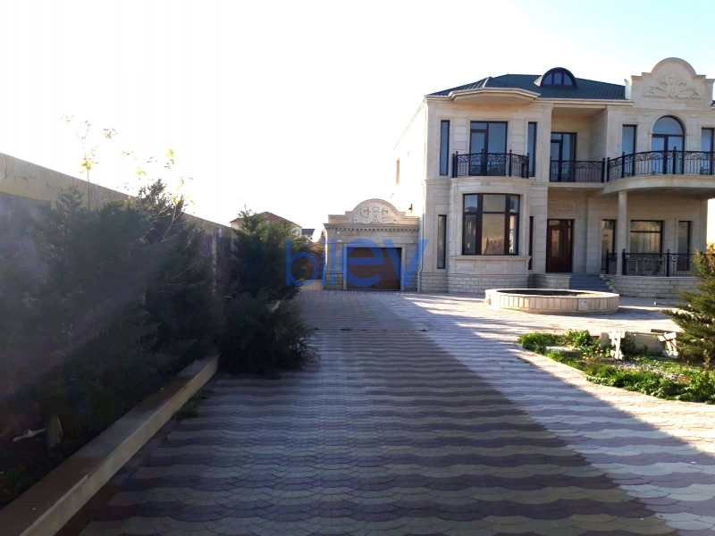 Aylıq Kirayə 6 otaqlı Həyət evi  320m², Bakı