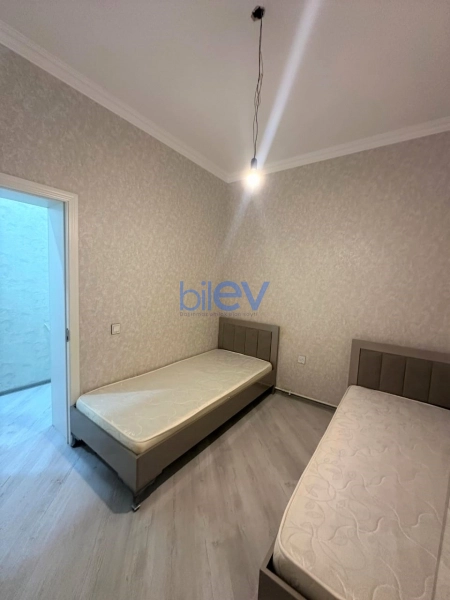 Aylıq Kirayə 3 otaqlı Yeni Tikili bina evi  90m², Bakı