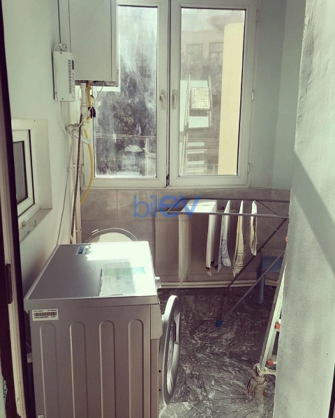 Aylıq Kirayə 4 otaqlı Köhnə Tikili bina evi  160m², Bakı