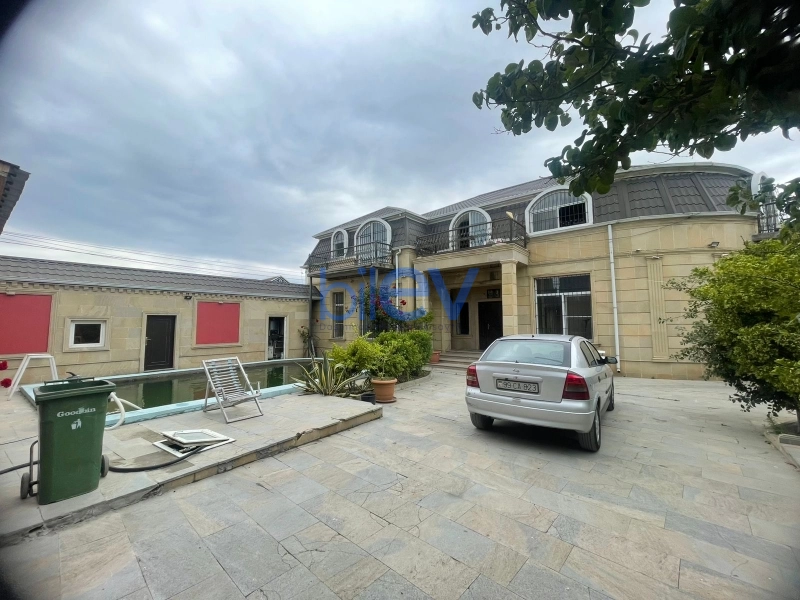 Satış 9 otaqlı Bağ evi  600m², Bakı
