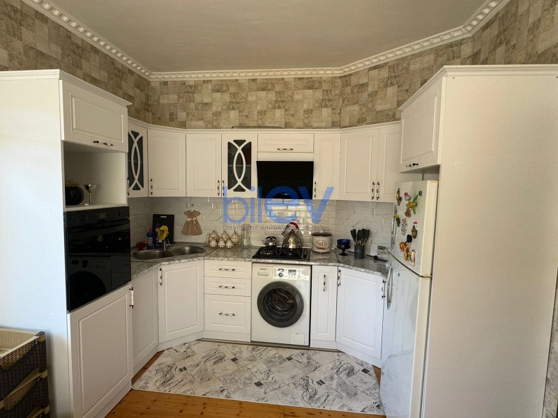 Satış 5 otaqlı Həyət evi  200m², Bakı