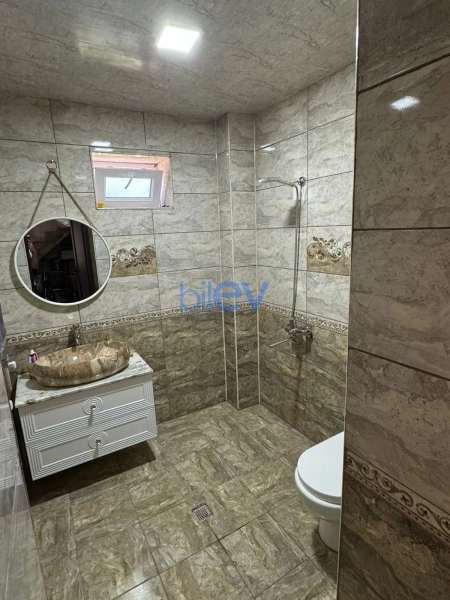 Satış 5 otaqlı Həyət evi  200m², Bakı