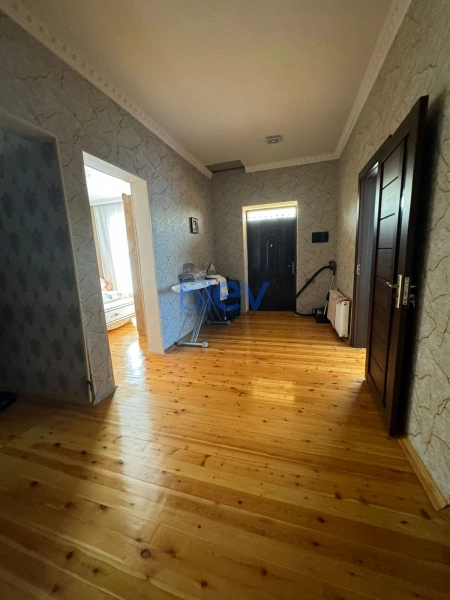 Satış 5 otaqlı Həyət evi  200m², Bakı