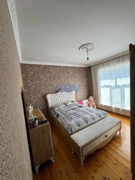 Satış 5 otaqlı Həyət evi  200m², Bakı