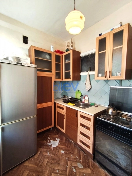 Aylıq Kirayə 1 otaqlı Köhnə Tikili bina evi  40m², Bakı
