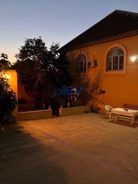 Satış 7 otaqlı Həyət evi  200m², Bakı