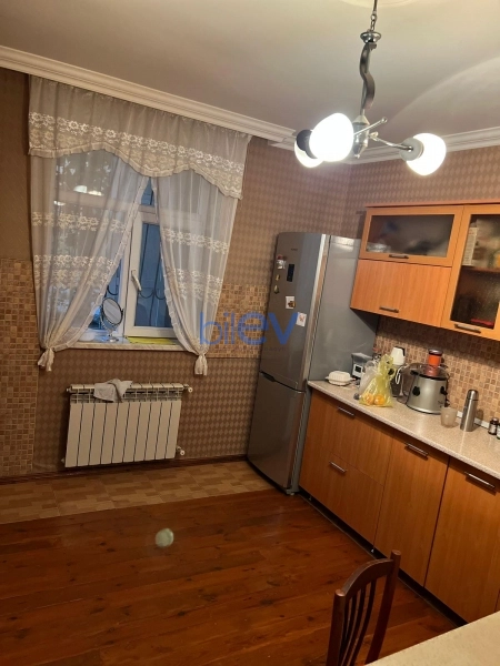 Satış 7 otaqlı Həyət evi  200m², Bakı