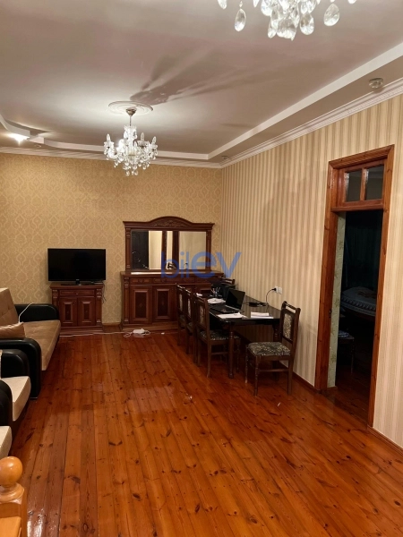 Satış 7 otaqlı Həyət evi  200m², Bakı