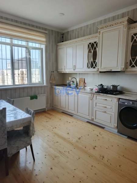 Satış 4 otaqlı Yeni Tikili bina evi  130m², Bakı
