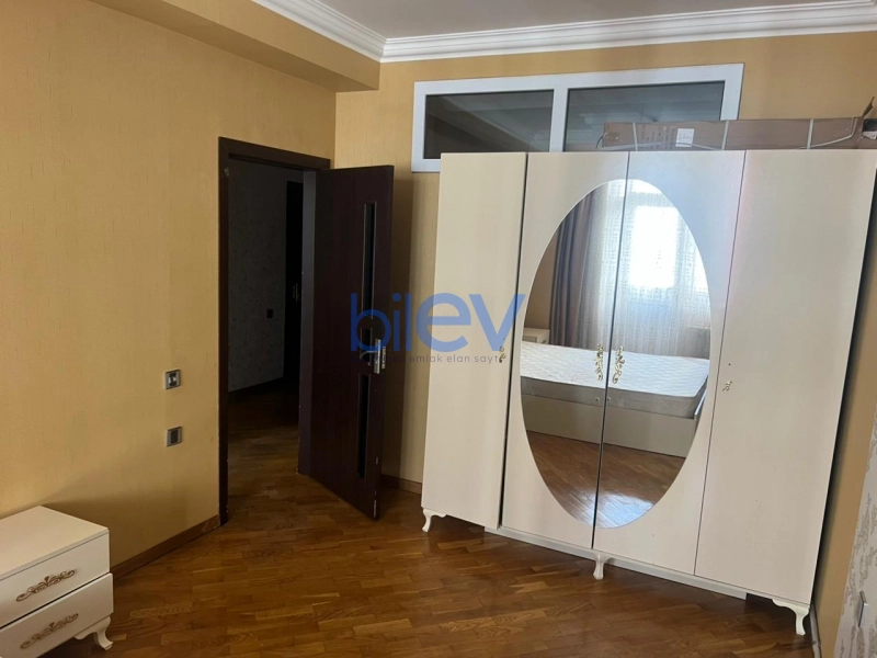 Aylıq Kirayə 2 otaqlı Yeni Tikili bina evi  70m², Bakı