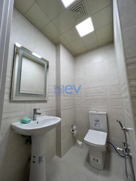 Aylıq Kirayə 3 otaqlı Yeni Tikili bina evi  105m², Bakı