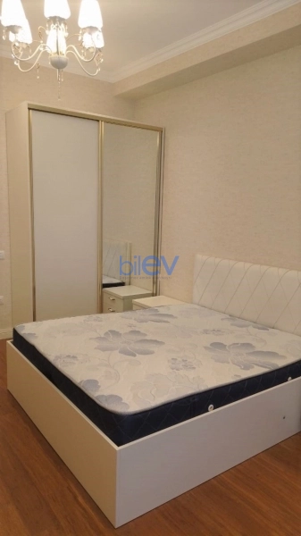 Aylıq Kirayə 3 otaqlı Yeni Tikili bina evi  140m², Bakı