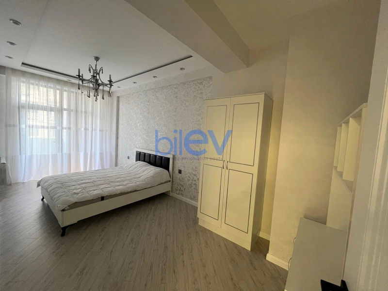 Aylıq Kirayə 3 otaqlı Yeni Tikili bina evi  125m², Bakı