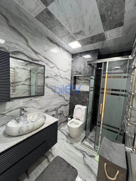 Aylıq Kirayə 3 otaqlı Yeni Tikili bina evi  125m², Bakı